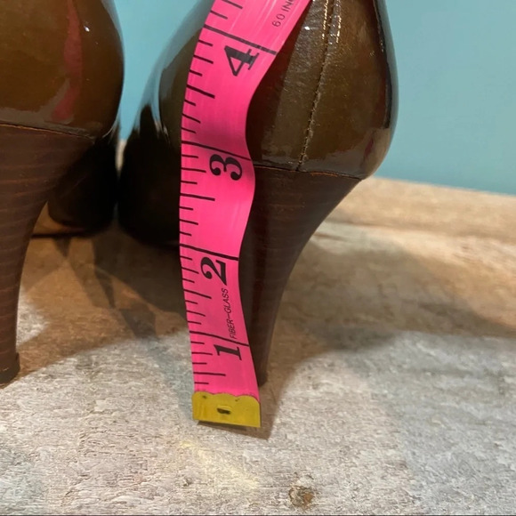 Coach  Whitney patent leather heels in‎ size 7.5 - Picture 10 of 13